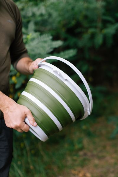 Відро Tribe Water Bucket Lid 10 л силіконове з кришкою T-FJ-0050, olive T-FJ-0050-olive фото