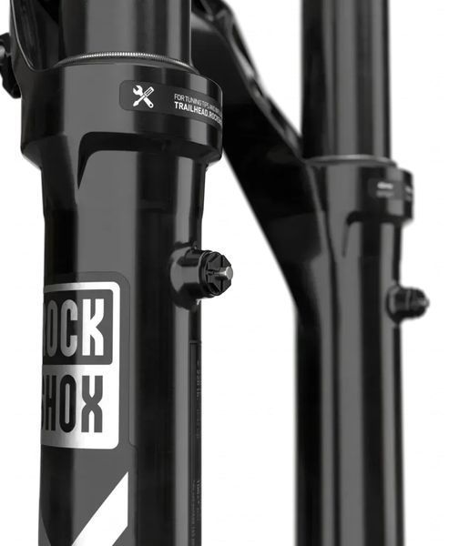 Вилка RockShox Lyrik Ultimate Charger 3 RC2 - Crown 27.5" Boost&trade; 15x110 150mm Gloss Black Alum Str Tpr 44offset DebonAir+ (includes Bolt On Fender,2 Btm Tokens, Star nut & Maxle Stealth) D1 00.4020.694.001 фото