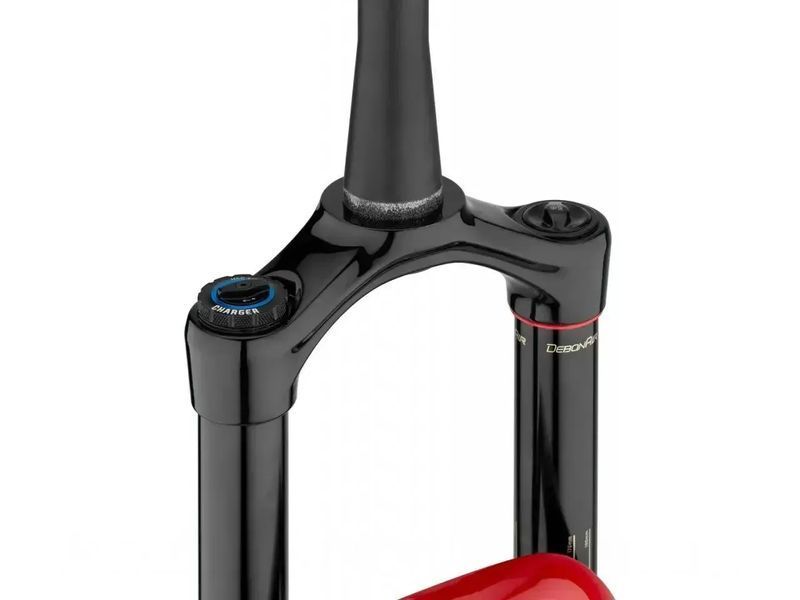 Вилка RockShox Lyrik Ultimate Charger 2.1 RC2 - Crown 29" Boost&trade; 15x110 180mm Red Alum Str Tpr 42offset DebonAir (includes Fender,2 Btm Tokens, Star nut & Maxle Stealth) C3 00.4020.567.028 фото